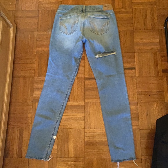 Hollister Low Rise Jeans With Stars - Picture 2 of 13